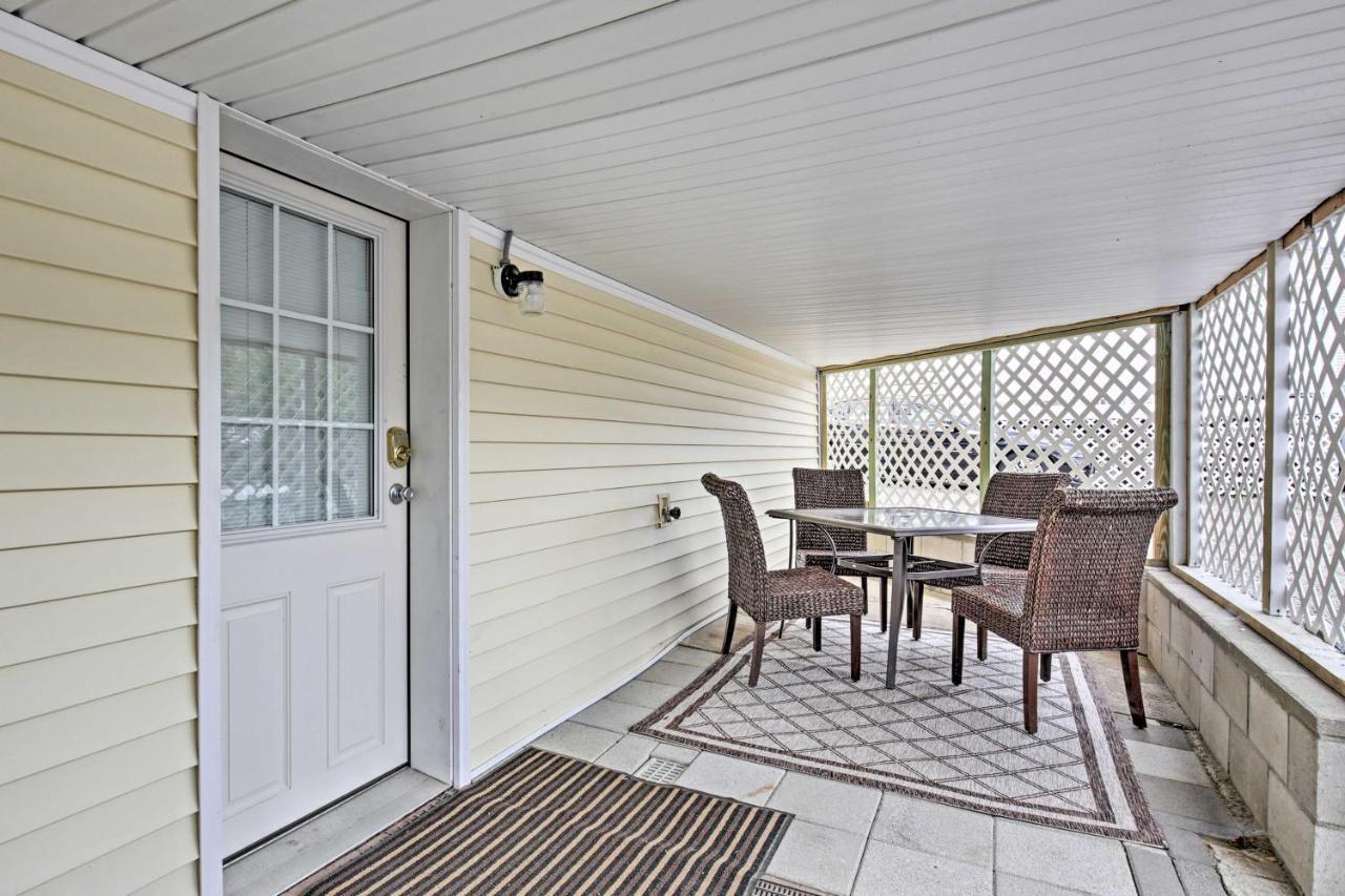 Old Orchard Beach Home With Patio Walk To Beach Экстерьер фото